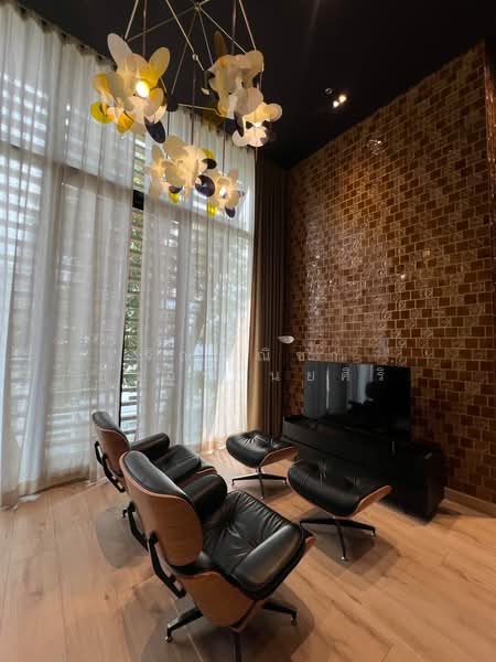 Noble State 39, Bangkok, 35 Soi Sukhumvit 39, Khlong Tan Nua, Watthana, Bangkok, 2 Bedrooms, 69 sqm, Condo For Rent, by จิณณ์ณิชา อังกูรธันยศิริ, 500490599 - DDproperty.com