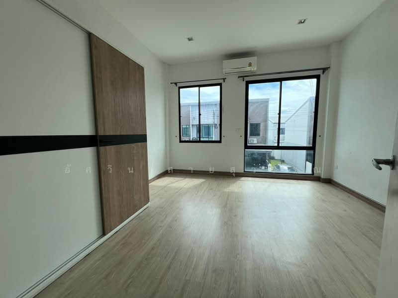 SENA Viva Phetkasem-Phutthamonthon Sai 7, Nakhon Pathom, Phutthamonthon Sai 7 Road, Hom Kret, Sam Phran, Nakhon Pathom, 2 Bedrooms, 92 sqm, Townhouse For Sale, by อัศวิน สายสุวรรณ, 500490625 - DDproperty.com