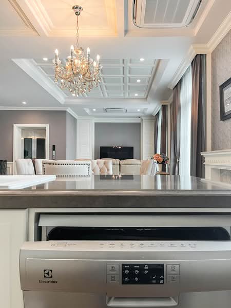 Luxury House for Sale in Sukhumvit 61, Ekkamai | Spacious 600 Sq.m. Private Residence in Prime Bangk, กรุงเทพ, คลองตันเหนือ, วัฒนา, กรุงเทพ, 600 ตร.ม., บ้านเดี่ยว ขาย, โดย Shinyu Real Estate, 500490669 - DDproperty.com