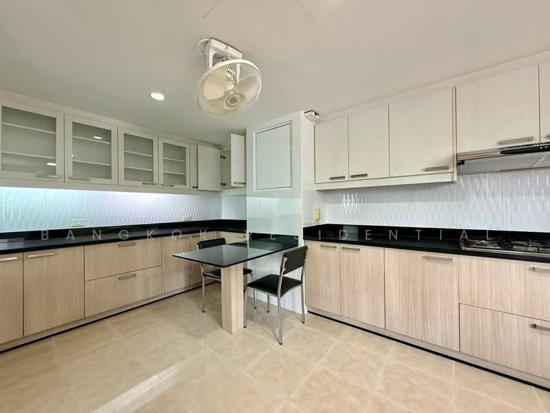 Asa Garden, Bangkok, 46-48 Soi Sukhumvit 24, Khong Tan, Khlong Toei, Bangkok, 3 Bedrooms, 300 sqm, Apartment For Rent, by Bangkok Residential, 500490689 - DDproperty.com