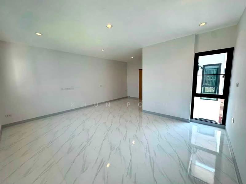 3-Story Home Office for Rent | Only 750 m from CDC (SPSSR360), Bangkok, ลาดพร้าว 87, Khlong Chan, Bang Kapi, Bangkok, , 175 sqm, Shophouse For Rent, by Khun Poon, 500490702 - DDproperty.com