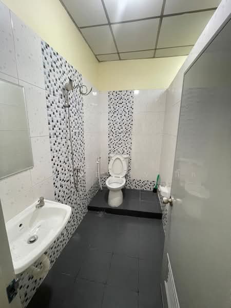 ทาวน์เฮ้าส์ดอนหัวฬ่อ ชลบุรี, Chon Buri (Pattaya), Don Hualo, Muang Chon Buri, Chon Buri (Pattaya), 2 Bedrooms, 100 sqm, Townhouse For Sale, by The Best Property กิ๊ก, 500490705 - DDproperty.com