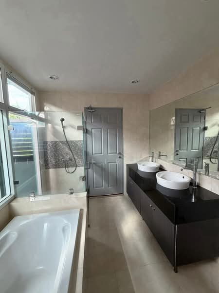 Villa Arcadia Srinakarin : วิลล่า อะคาเดีย ศรีนครินทร์, สมุทรปราการ, ซอย หมู่บ้านวิลล่าอะคาเดียศรีนครินทร์, บางแก้ว, บางพลี, สมุทรปราการ, 220 ตร.ม., บ้านเดี่ยว ให้เช่า, โดย LINE @firststep, 500490710 - DDproperty.com