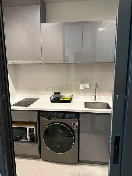 Life Asoke Hype, Bangkok, 339 Chaturathit Rd, Makkasan, Ratchathewi, Bangkok, 1 Bedroom, 36 sqm, Condo For Rent, by Caveman Property, 500490740 - DDproperty.com