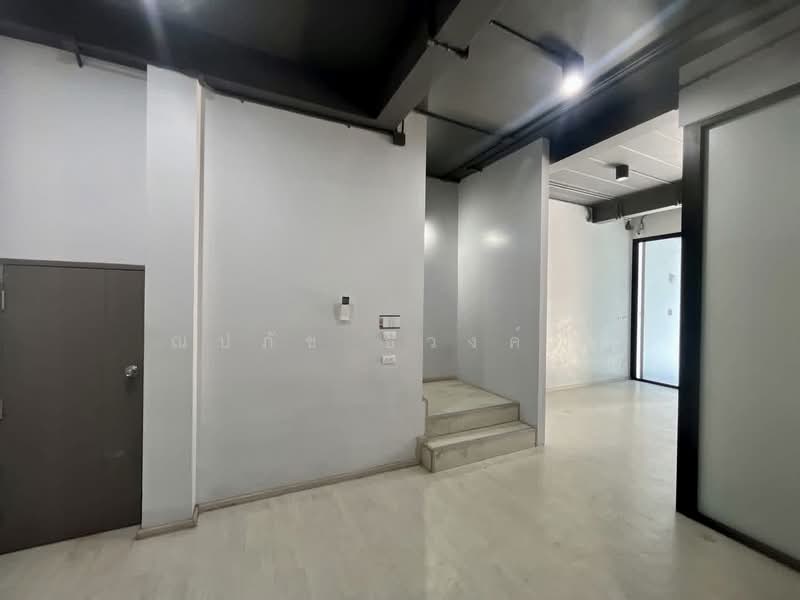 ให้เช่าโฮมออฟฟิศ 5 ชั้น The Pride Sukhumvit 77 (2 ยูนิต) ตึกเชื่อมกันพร้อมลิฟต์, กรุงเทพ, อ่อนนุช, สวนหลวง, กรุงเทพ, 760 ตร.ม., สำนักงาน ให้เช่า, โดย ณปภัช ธวงค์ไพ, 500490744 - DDproperty.com