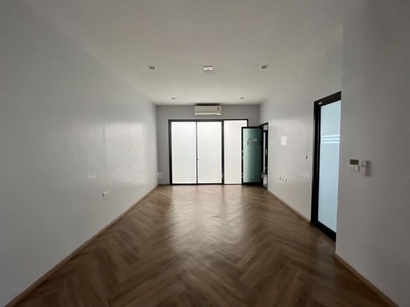 For Rent,Home office with private elevators, The Pride Sukhumvit 77, Bangkok, On Nut, Suan Luang, Bangkok, , 760 sqm, Office Space For Rent, by ณปภัช ธวงค์ไพ, 500490744 - DDproperty.com