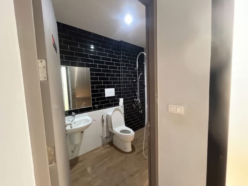 For Rent,Home office with private elevators, The Pride Sukhumvit 77, Bangkok, On Nut, Suan Luang, Bangkok, , 760 sqm, Office Space For Rent, by ณปภัช ธวงค์ไพ, 500490744 - DDproperty.com