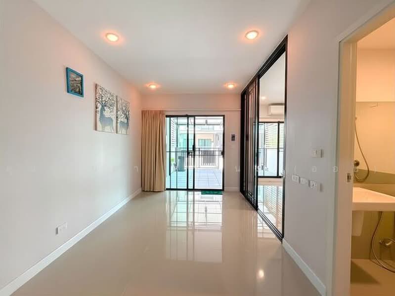Verve Ramkhamhaeng-Wongwaen, Bangkok, Ratpattana Saphan Sung, Saphan Sung, Bangkok, 3 Bedrooms, 123 sqm, Townhouse For Sale, by คุณรุ่งนภา ศาสนะ (ออย), 500490780 - DDproperty.com