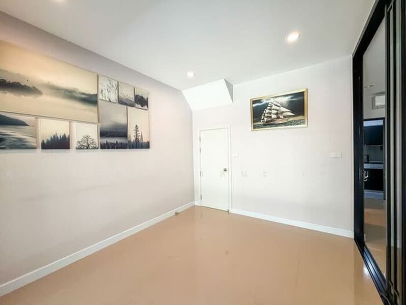 Verve Ramkhamhaeng-Wongwaen, Bangkok, Ratpattana Saphan Sung, Saphan Sung, Bangkok, 3 Bedrooms, 123 sqm, Townhouse For Sale, by คุณรุ่งนภา ศาสนะ (ออย), 500490780 - DDproperty.com