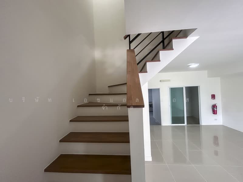 Pleno Ratchapruek-Chaengwattana, Pathum Thani, O Bo Cho Rim Khan Khlong Ko Kriang Road, Bang Khu Wat, Muang Pathum Thani, Pathum Thani, 3 Bedrooms, 120 sqm, Townhouse For Sale, by บริษัท เอชแอล แอสเซท จำกัด, 500490788 - DDproperty.com