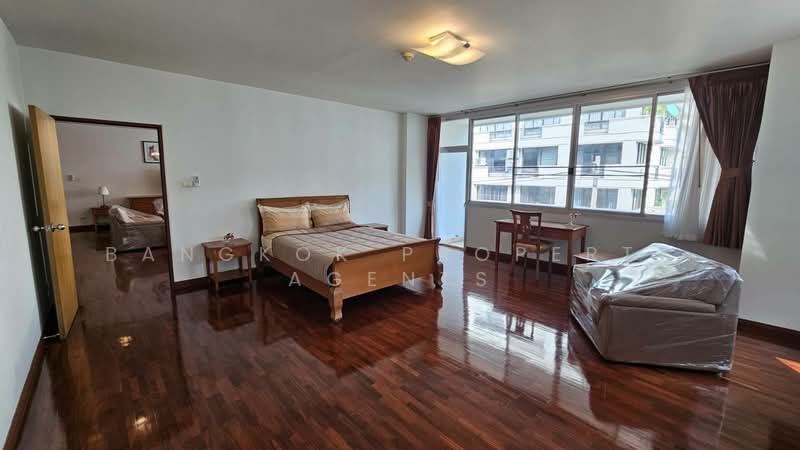 Aramvej Apartment, Bangkok, 181 Soi Sukhumvit 49/11, Khlong Tan Nua, Watthana, Bangkok, 3 Bedrooms, 300 sqm, Condo For Rent, by BANGKOK PROPERTY AGENTS, 500490795 - DDproperty.com