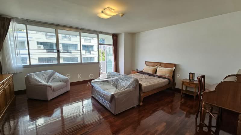 Aramvej Apartment, Bangkok, 181 Soi Sukhumvit 49/11, Khlong Tan Nua, Watthana, Bangkok, 3 Bedrooms, 300 sqm, Condo For Rent, by BANGKOK PROPERTY AGENTS, 500490795 - DDproperty.com