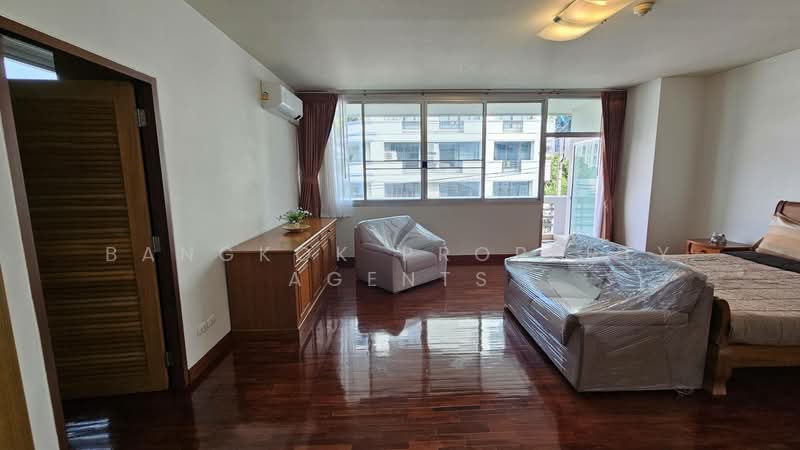 Aramvej Apartment, Bangkok, 181 Soi Sukhumvit 49/11, Khlong Tan Nua, Watthana, Bangkok, 3 Bedrooms, 300 sqm, Condo For Rent, by BANGKOK PROPERTY AGENTS, 500490795 - DDproperty.com