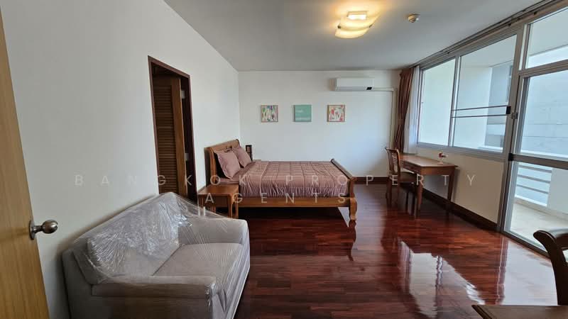Aramvej Apartment, Bangkok, 181 Soi Sukhumvit 49/11, Khlong Tan Nua, Watthana, Bangkok, 3 Bedrooms, 300 sqm, Condo For Rent, by BANGKOK PROPERTY AGENTS, 500490795 - DDproperty.com