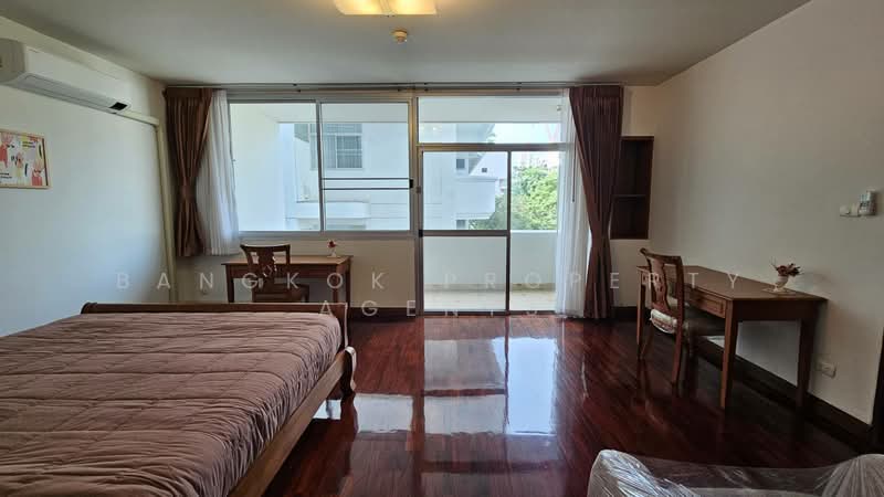 Aramvej Apartment, Bangkok, 181 Soi Sukhumvit 49/11, Khlong Tan Nua, Watthana, Bangkok, 3 Bedrooms, 300 sqm, Condo For Rent, by BANGKOK PROPERTY AGENTS, 500490795 - DDproperty.com