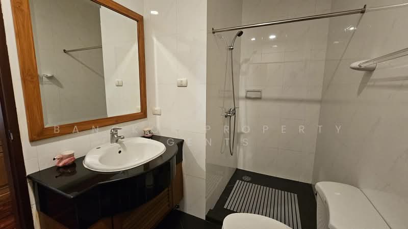 Aramvej Apartment, Bangkok, 181 Soi Sukhumvit 49/11, Khlong Tan Nua, Watthana, Bangkok, 3 Bedrooms, 300 sqm, Condo For Rent, by BANGKOK PROPERTY AGENTS, 500490795 - DDproperty.com
