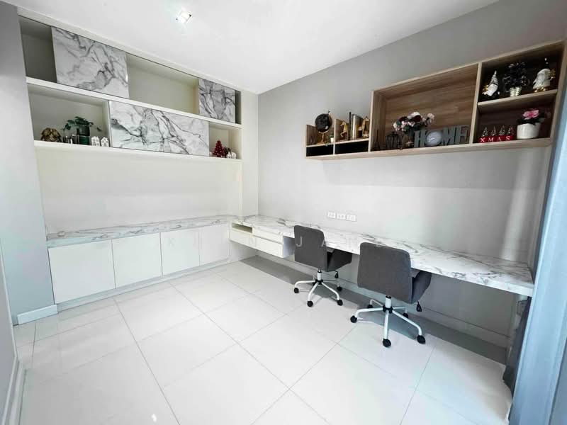 Grand Bangkok Boulevard Rama9, Bangkok, Krungthep Kreetha Road, Saphan Sung, Saphan Sung, Bangkok, 4 Bedrooms, 247 sqm, Single Detached House For Rent, by Khun Jane, 500490808 - DDproperty.com