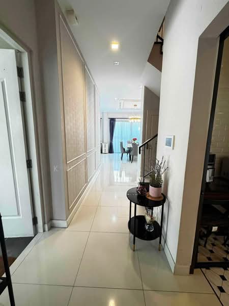 Grand Bangkok Boulevard Rama9, Bangkok, Krungthep Kreetha Road, Saphan Sung, Saphan Sung, Bangkok, 4 Bedrooms, 247 sqm, Single Detached House For Rent, by Khun Jane, 500490808 - DDproperty.com