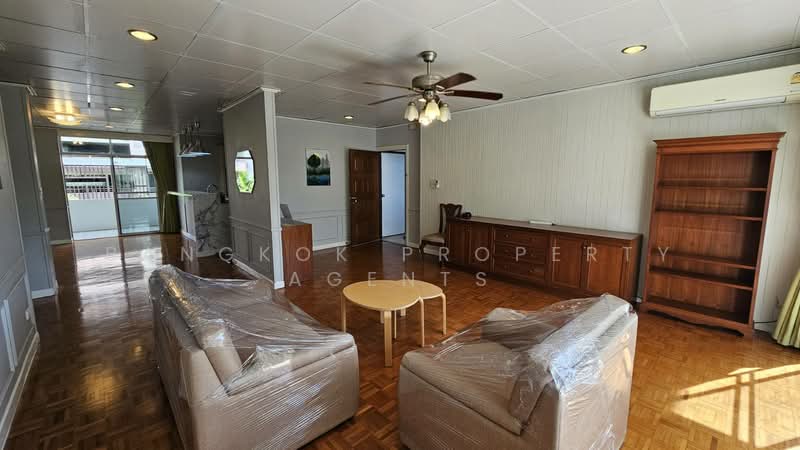 Aramvej Apartment, Bangkok, 181 Soi Sukhumvit 49/11, Khlong Tan Nua, Watthana, Bangkok, 4 Bedrooms, 260 sqm, Condo For Rent, by BANGKOK PROPERTY AGENTS, 500490832 - DDproperty.com