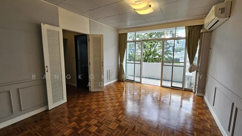 Aramvej Apartment, Bangkok, 181 Soi Sukhumvit 49/11, Khlong Tan Nua, Watthana, Bangkok, 4 Bedrooms, 260 sqm, Condo For Rent, by BANGKOK PROPERTY AGENTS, 500490832 - DDproperty.com
