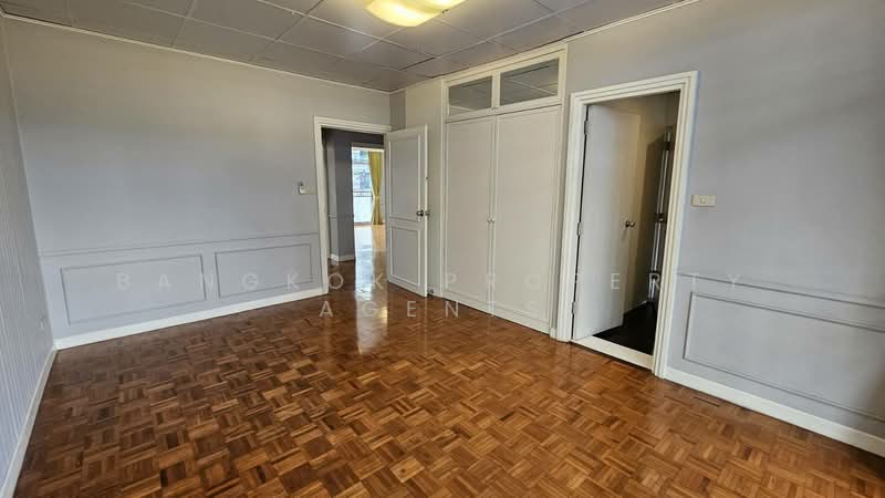 Aramvej Apartment, Bangkok, 181 Soi Sukhumvit 49/11, Khlong Tan Nua, Watthana, Bangkok, 4 Bedrooms, 260 sqm, Condo For Rent, by BANGKOK PROPERTY AGENTS, 500490832 - DDproperty.com