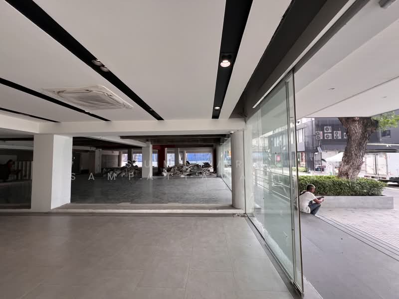 Space for rent Ekkamai, Sukhumvit, Bangkok, Khlong Tan Nua, Watthana, Bangkok, , 140 sqm, Retail Space For Rent, by Sumitara Sampattavanija, 500490871 - DDproperty.com