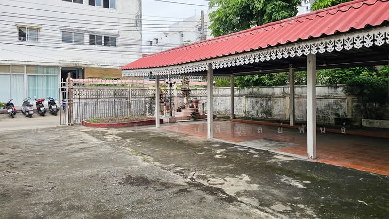 ็House for Rent Soi-Phueng-Mi-28, Bangkok, สุขุมวิท, Bang Chak, Phra Khanong, Bangkok, 3 Bedrooms, 386 sqm, Single Detached House For Rent, by อำนาจ โรจน์พิบูลย์พันธ์, 500490879 - DDproperty.com