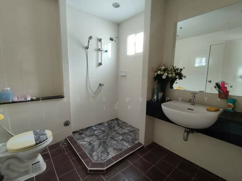 Pruksa Village 29, Pathum Thani, Khlong Sam, Khlong Luang, Pathum Thani, 4 Bedrooms, 150 sqm, Single Detached House For Sale, by The Best Property เบิ้ล, 500490882 - DDproperty.com