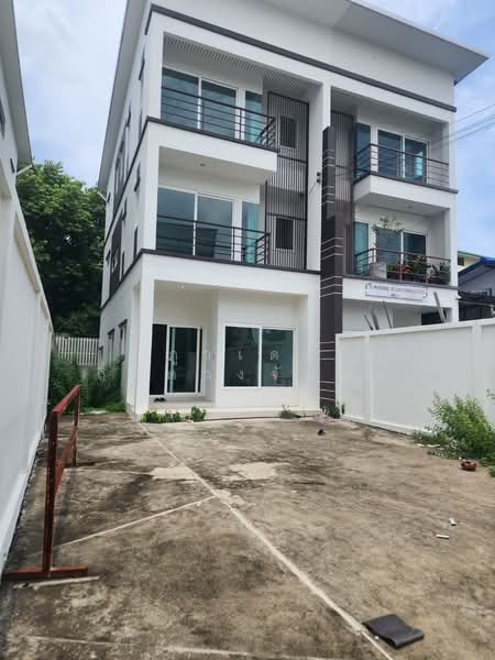 ซอยสุคธสวัสดิ์ 16, กรุงเทพ, ลาดพร้าว, ลาดพร้าว, กรุงเทพ, 250 ตร.ม., บ้านแฝด ให้เช่า, โดย ภูวเดช ถิ่นดวงจันทร์, 500490885 - DDproperty.com