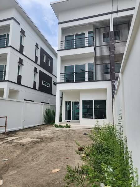 ซอยสุคธสวัสดิ์ 16, Bangkok, Lat Phrao, Bangkok, 3 Bedrooms, 250 sqm, Semi-Detached House (Twin House) For Rent, by ภูวเดช ถิ่นดวงจันทร์, 500490885 - DDproperty.com