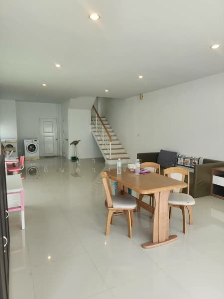 ซอยสุคธสวัสดิ์ 16, Bangkok, Lat Phrao, Bangkok, 3 Bedrooms, 250 sqm, Semi-Detached House (Twin House) For Rent, by ภูวเดช ถิ่นดวงจันทร์, 500490885 - DDproperty.com