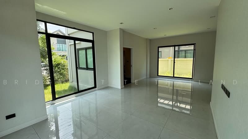 Bangkok Boulevard Ramintra-Watcharapol, Bangkok, Chatuchot Road, O-Ngoen, Sai Mai, Bangkok, 5 Bedrooms, 351 sqm, Single Detached House For Rent, by Bridge Estate Thailand, 500490920 - DDproperty.com