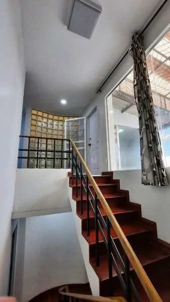 Waratorn Ville, Bangkok, Soi Rerktrilak, Suan Luang, Bangkok, 5 Bedrooms, 300 sqm, Townhouse For Sale, by Khun Ming, 500490947 - DDproperty.com