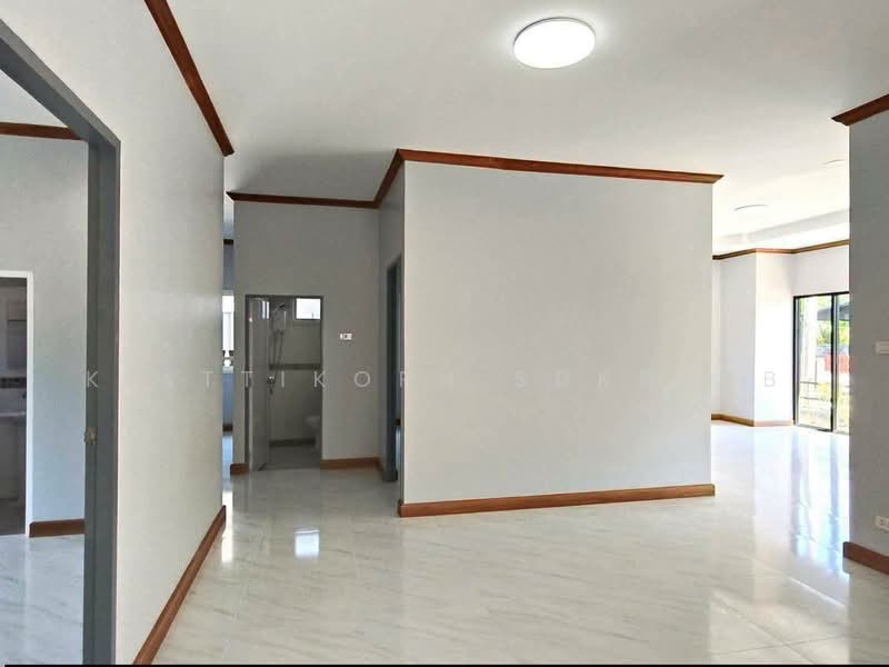 บ้านเดี่ยว 61.3 ตร.ว. เมืองนครศรีธรรมราช, Nakhon Si Thammarat, Na Khian, Muang Nakhon Sri Thammarat, Nakhon Si Thammarat, 3 Bedrooms, 90 sqm, Single Detached House For Sale, by KIATTIKORN SUKGLUB, 500490956 - DDproperty.com