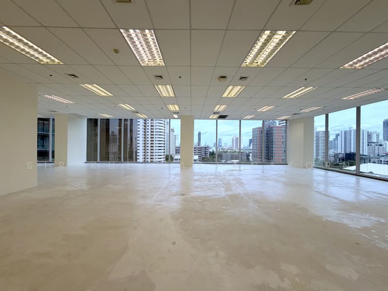 Grade A Office, 190m from BTS Phrom Phong, Corner unit, Bangkok, สุขุมวิท, Khlong Tan Nua, Watthana, Bangkok, , 250 sqm, Office Space For Rent, by Sirikul Wattanakorn, 500491003 - DDproperty.com