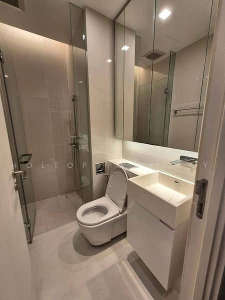 The Saint Residences Ladprao, Bangkok, 588 Vibhavadi-Rangsit Road, Jom Phon, Chatuchak, Bangkok, 2 Bedrooms, 57 sqm, Condo For Rent, by Holtop Property, 500491011 - DDproperty.com
