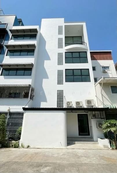 For Rent: 6-Story Commercial Building/Warehouse/Showroom, 2 Units, near BTS Phraeksa (SPSAD4126), Samut Prakan, แพรกษา, Tai Ban Mai, Muang Samut Prakarn, Samut Prakan, , 1,200 sqm, Shophouse For Rent, by Agent Pla, 500491040 - DDproperty.com