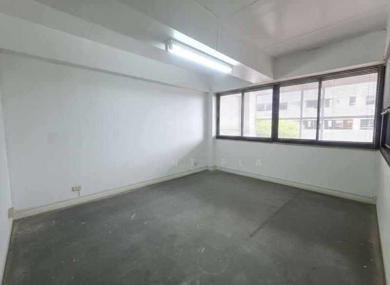 For Rent: 6-Story Commercial Building/Warehouse/Showroom, 2 Units, near BTS Phraeksa (SPSAD4126), Samut Prakan, แพรกษา, Tai Ban Mai, Muang Samut Prakarn, Samut Prakan, , 1,200 sqm, Shophouse For Rent, by Agent Pla, 500491040 - DDproperty.com