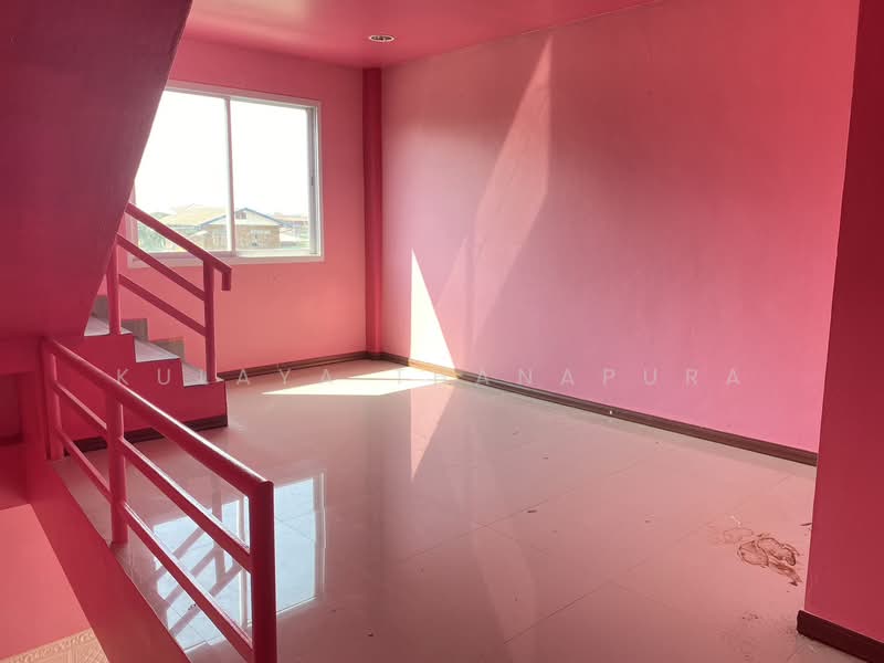 อาคารพาณิชย์ 3.5 ชั้น ต.สามพร้าว : 3.5-Story Comm. Bldg, Udon-Samphrao Rd, Samphrao, Udon Thani, สามพร้าว- อุดรธานี, Sam Phrao, Muang Udon Thani, Udon Thani, , 267 sqm, Shophouse For Sale, by Kulaya Thanapura, 500491090 - DDproperty.com