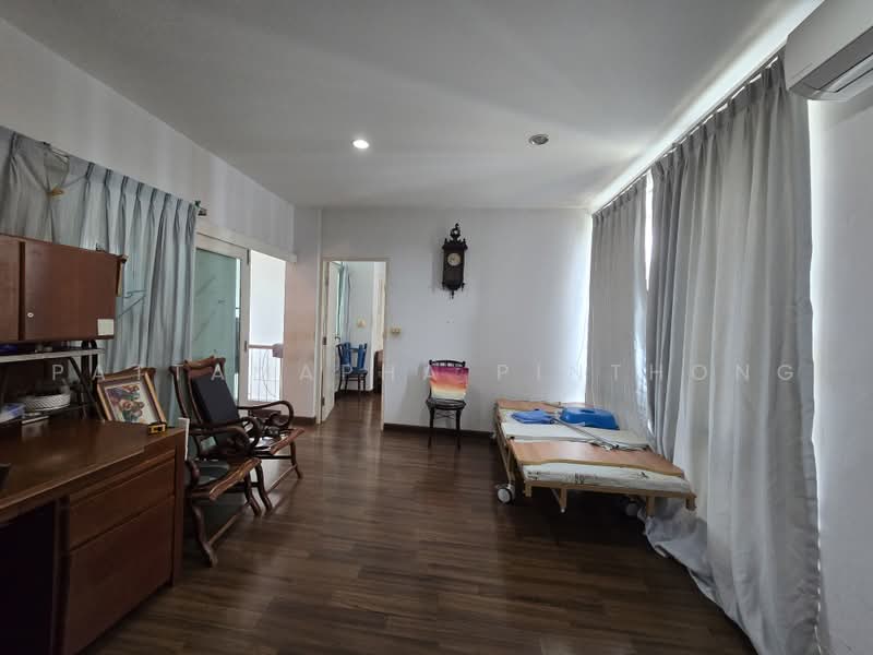 Baan Rawipa Udomsuk, Bangkok, อุดมสุข, Bang Chak, Phra Khanong, Bangkok, 5 Bedrooms, 263 sqm, Townhouse For Sale, by Pattamapha Pinthong, 500491103 - DDproperty.com