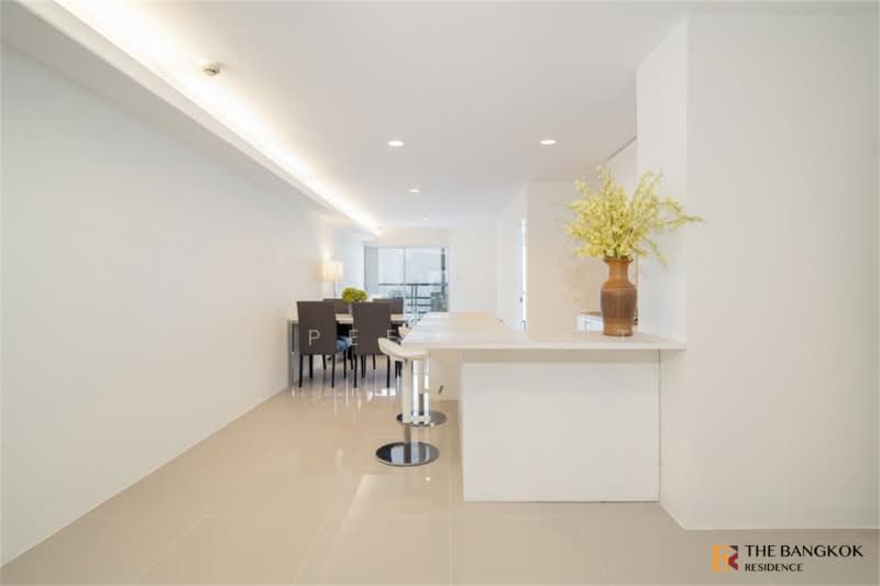 The Waterford Diamond Tower Sukhumvit, Bangkok, 758/18 Soi Sukhumvit 30/1, Sukhumvit Road, Khlong Toei, Bangkok, 2 Bedrooms, 81 sqm, Condo For Rent, by Nicha Peerakittikul, 500491109 - DDproperty.com