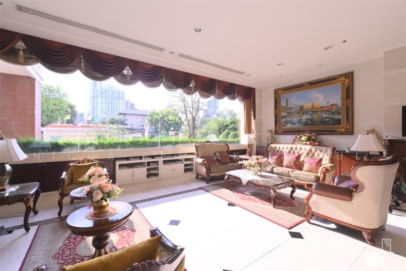 Piyathip Place, Bangkok, 24 Soi Prommitr, Khlong Tan Nua, Watthana, Bangkok, 4 Bedrooms, 375 sqm, Condo For Rent, by Nicha Peerakittikul, 500491111 - DDproperty.com