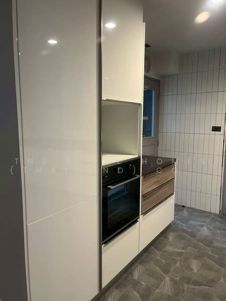 President Park Sukhumvit 24, Bangkok, 99 Sukhumvit 24 Alley, Khlongtoei Nua, Watthana, Bangkok, 3 Bedrooms, 223 sqm, Condo For Rent, by The Elite Homes (Thailand) Co., Ltd., 500491123 - DDproperty.com