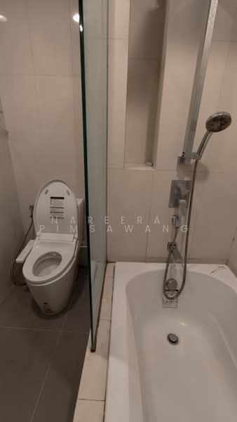 Oka Haus Sukhumvit 36, Bangkok, 3399 Rama 4 Road, Khong Tan, Khlong Toei, Bangkok, 1 Bedroom, 36 sqm, Condo For Rent, by Nareerat Pimsawang, 500491126 - DDproperty.com