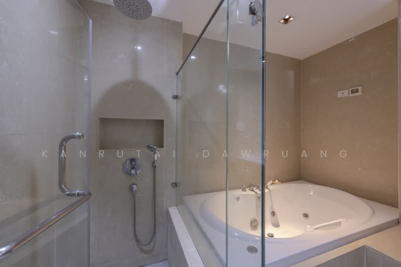Athenee Residence, Bangkok, 65 Witthayu Road, Lumphini, Pathum Wan, Bangkok, 4 Bedrooms, 215 sqm, Condo For Rent, by Kanrutai Dawruang, 500491138 - DDproperty.com