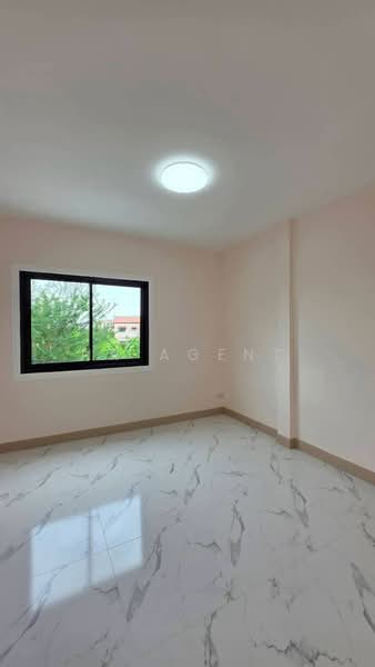 Imperial Place, Nonthaburi, Phimonrat, Bang Bua Thong, Nonthaburi, 2 Bedrooms, 100 sqm, Townhouse For Sale, by NR AGENT, 500491142 - DDproperty.com