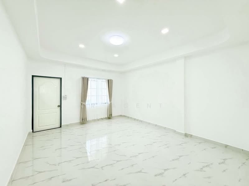 ทาวน์เฮาส์ ซอยรามคำแหง 152, Bangkok, Saphan Sung, Bangkok, 2 Bedrooms, 97 sqm, Townhouse For Sale, by NR AGENT, 500491151 - DDproperty.com
