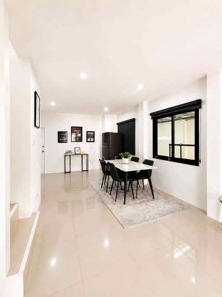 A house for rent near Kad Farang, Chiang Mai Rental Price: 19,500 THB / month Property ID: No.14H826, Chiang Mai, San Phak Wan, Hang Dong, Chiang Mai, 2 Bedrooms, 100 sqm, Single Detached House For Rent, by Baandeedee Chiangmai, 500491160 - DDproperty.com