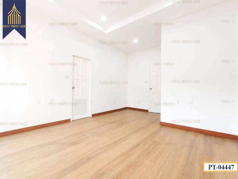 Living Park Rama 5, Nonthaburi, Bang Sri Mueang 1 Road, Bang Sri Muang, Muang Nonthaburi, Nonthaburi, 3 Bedrooms, 100 sqm, Townhouse For Sale, by ปภัชญา ธนัตถ์ภรณ์, 500491187 - DDproperty.com