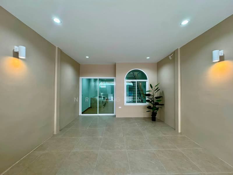 บ้านอมรพันธ์ 9, Bangkok, Lat Phrao, Bangkok, 3 Bedrooms, 110 sqm, Townhouse For Sale, by NR AGENT, 500491190 - DDproperty.com